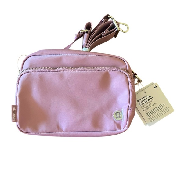 LULULEMON Rose Blush Everywhere Crossbody Bag - Picture 1 of 2